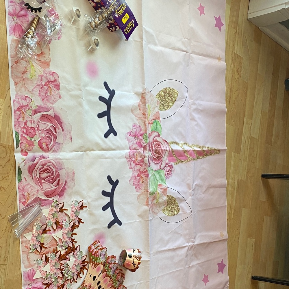 Lot of 5 Unicorn Party 3x5 Floral Backdrop cake toppers & cupcake holde